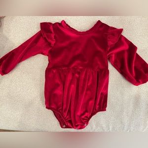 Lucky Panda Kids - Flutter Sleeve Velvet Romper - Wine - 12-18M - Worn Once